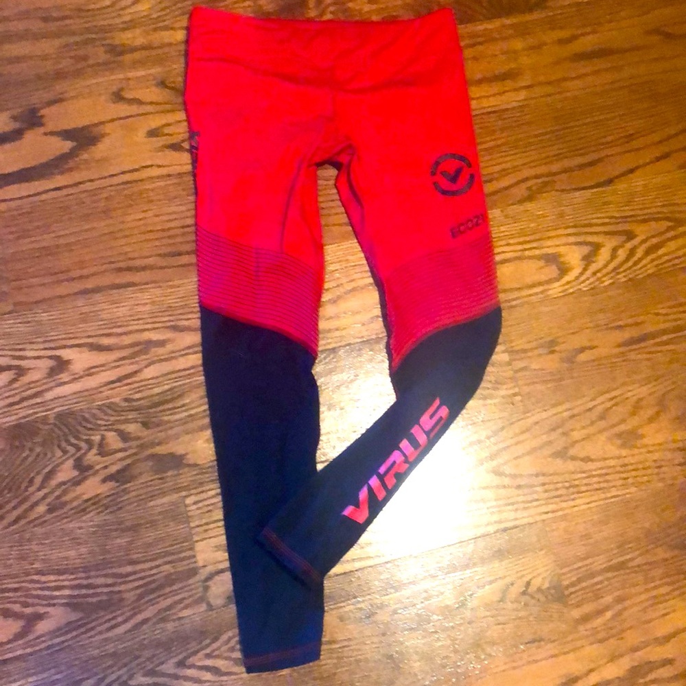 Virus workout leggings